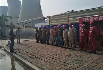 德創(chuàng)環(huán)保環(huán)境工程事業(yè)部長春項目部進行消防培訓(xùn)和消防應(yīng)急預(yù)案實戰(zhàn)演練